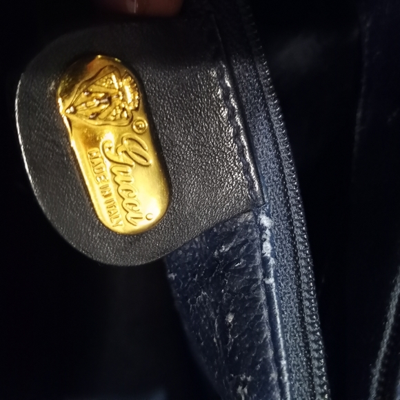 Authentic Vintage Gucci Micro GG Supreme Crossbody - Picture 9 of 16